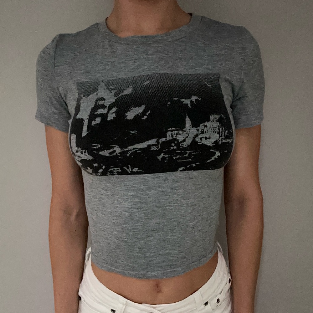 Graphic Cropped Tee